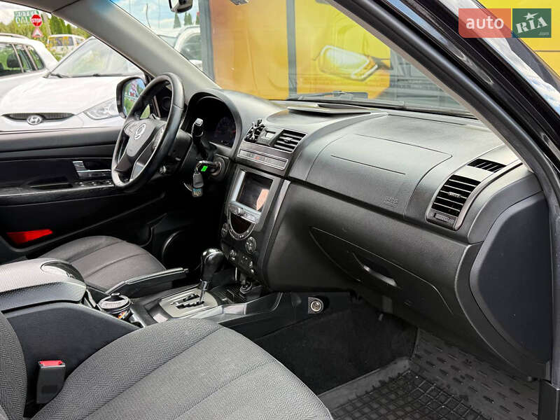 Внедорожник / Кроссовер SsangYong Rexton 2017 в Стрые