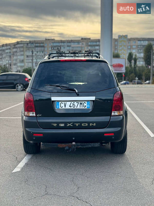 Внедорожник / Кроссовер SsangYong Rexton 2005 в Киеве
