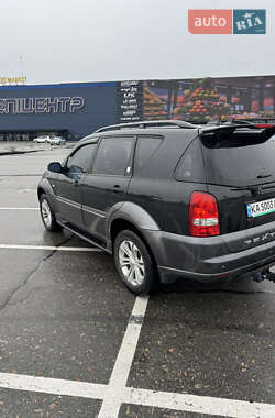 Внедорожник / Кроссовер SsangYong Rexton 2010 в 