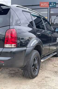 Позашляховик / Кросовер SsangYong Rexton 2004 в 