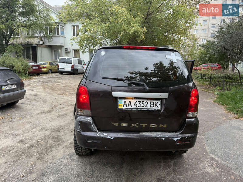 Позашляховик / Кросовер SsangYong Rexton 2006 в Києві