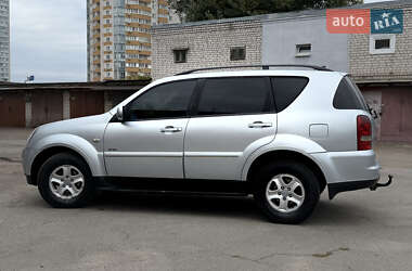 Позашляховик / Кросовер SsangYong Rexton 2008 в 