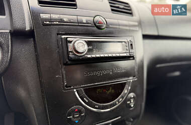 Позашляховик / Кросовер SsangYong Rexton 2006 в  фото 10 Позашляховик / Кросовер SsangYong Rexton 2006 в