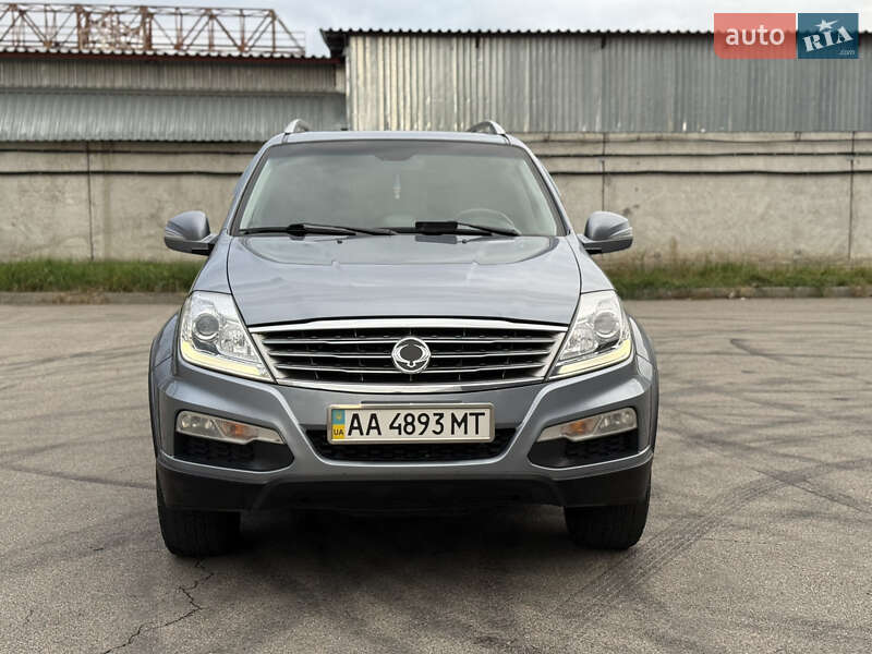 Внедорожник / Кроссовер SsangYong Rexton 2012 в Киеве