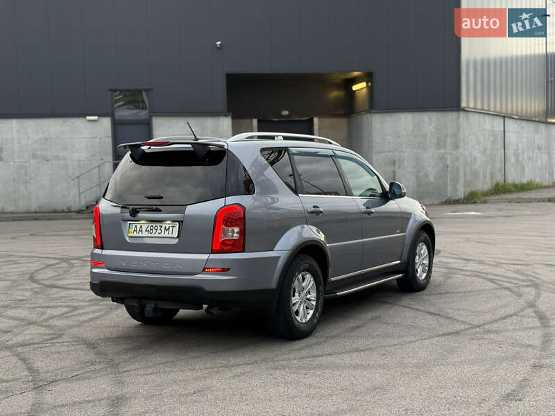 Внедорожник / Кроссовер SsangYong Rexton 2012 в Киеве
