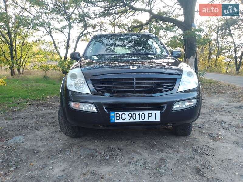 Внедорожник / Кроссовер SsangYong Rexton 2006 в Днепре