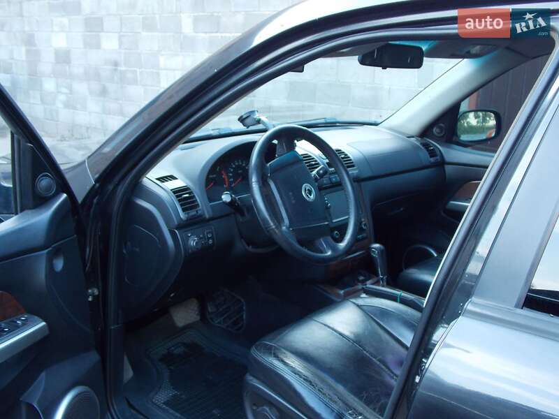 Внедорожник / Кроссовер SsangYong Rexton 2004 в Сарнах фото 4 Внедорожник / Кроссовер SsangYong Rexton 2004 в Сарнах