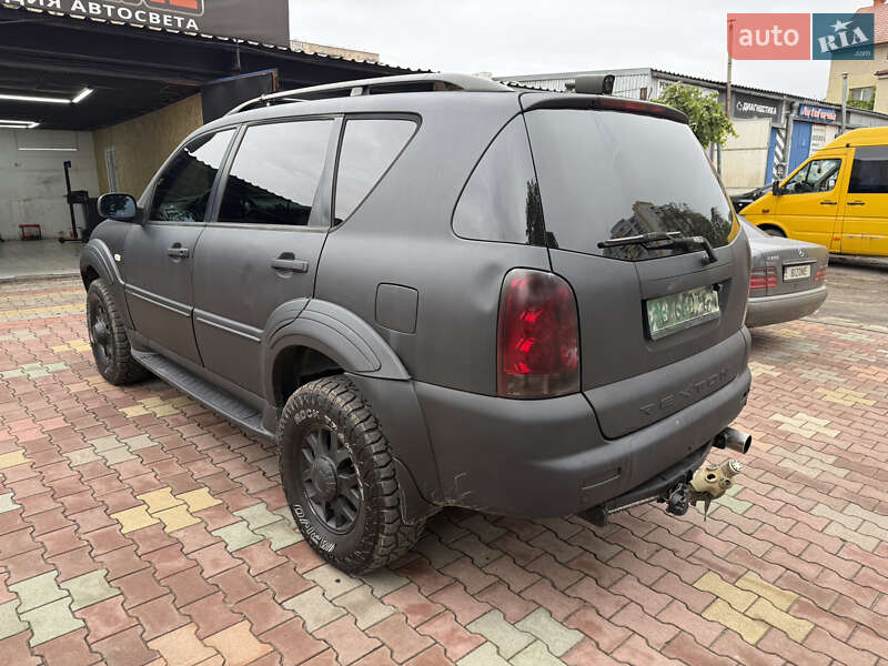 Внедорожник / Кроссовер SsangYong Rexton 2005 в Одессе