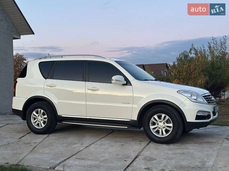 Внедорожник / Кроссовер SsangYong Rexton 2012 в Черкассах