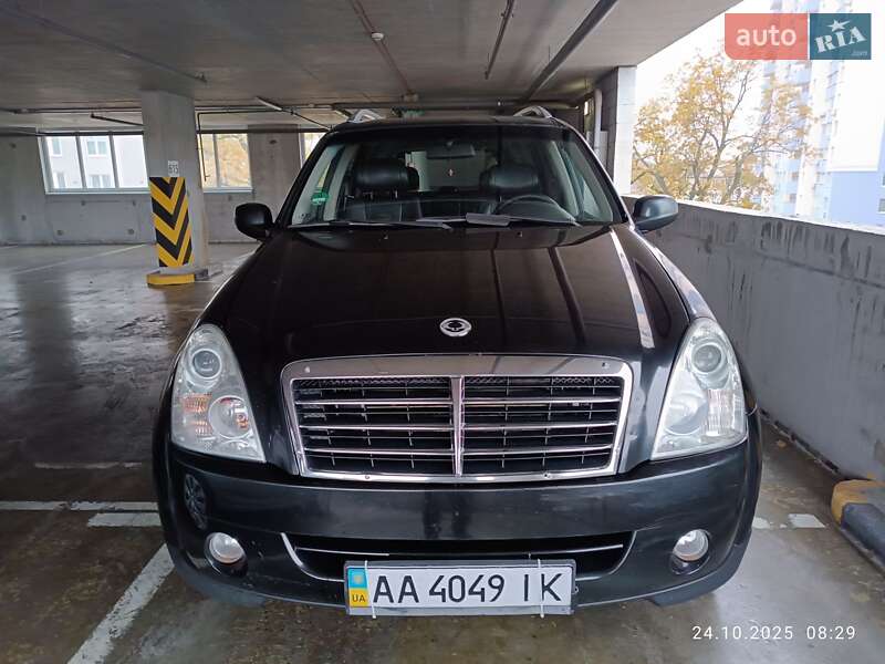 Позашляховик / Кросовер SsangYong Rexton 2009 в Києві