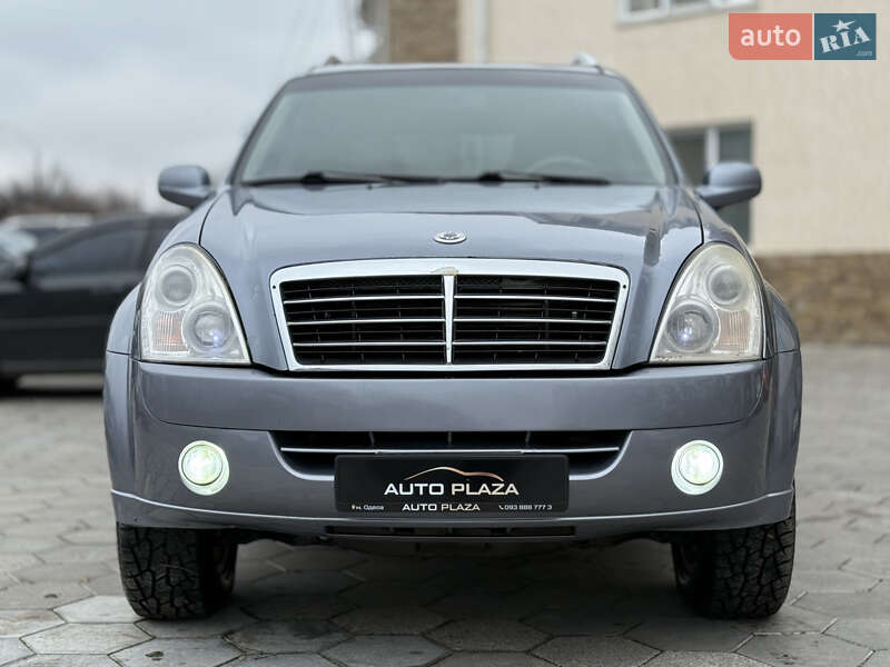 Внедорожник / Кроссовер SsangYong Rexton 2011 в Одессе