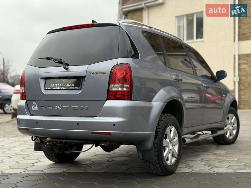 Внедорожник / Кроссовер SsangYong Rexton 2011 в Одессе