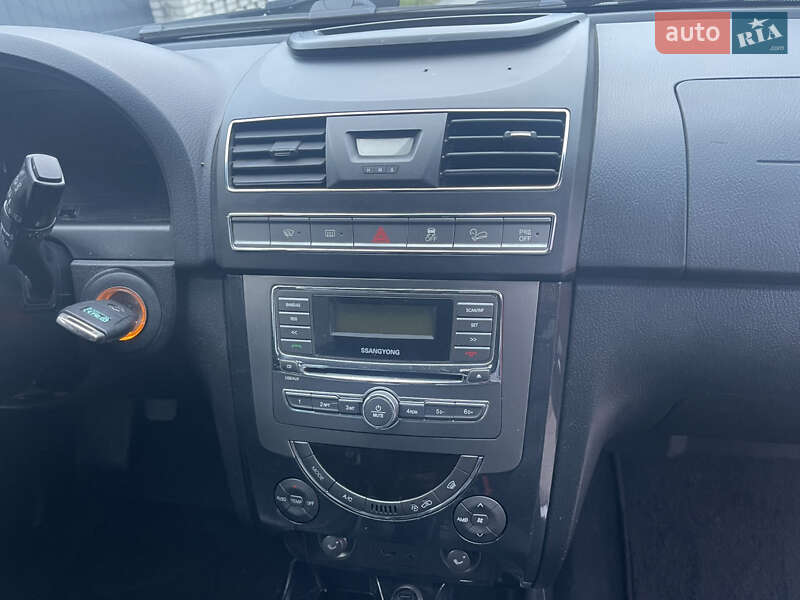 Внедорожник / Кроссовер SsangYong Rexton 2016 в Виннице фото 13 Внедорожник / Кроссовер SsangYong Rexton 2016 в Виннице