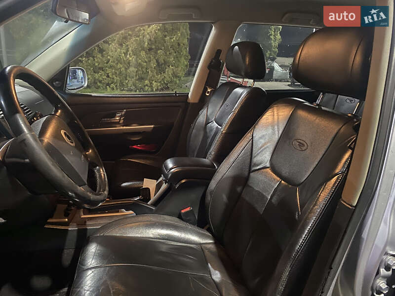 Внедорожник / Кроссовер SsangYong Rexton 2005 в Киеве фото 16 Внедорожник / Кроссовер SsangYong Rexton 2005 в Киеве