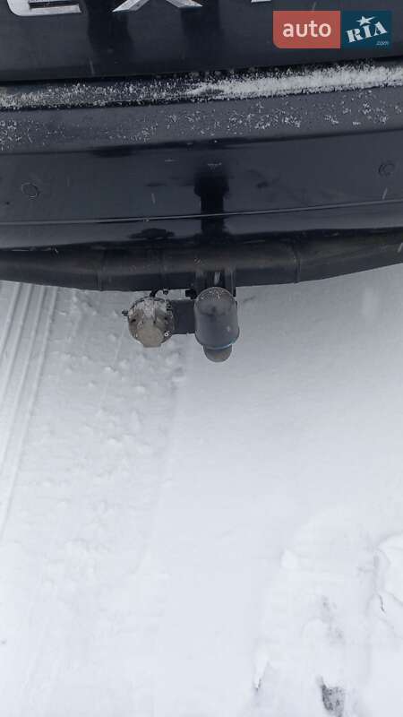 Внедорожник / Кроссовер SsangYong Rexton 2008 в Киеве фото 3 Внедорожник / Кроссовер SsangYong Rexton 2008 в Киеве