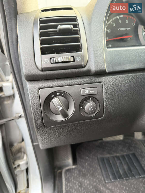 Внедорожник / Кроссовер SsangYong Rexton 2008 в Киеве фото 20 Внедорожник / Кроссовер SsangYong Rexton 2008 в Киеве