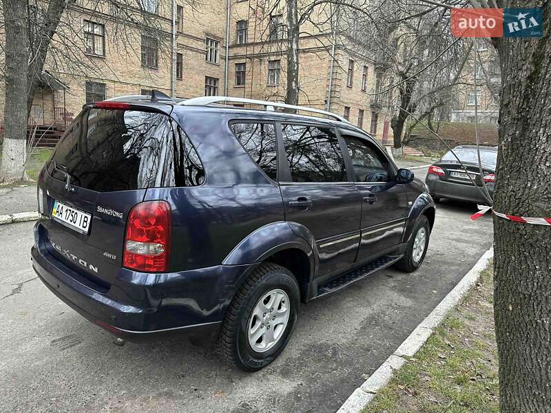 Внедорожник / Кроссовер SsangYong Rexton 2008 в Киеве