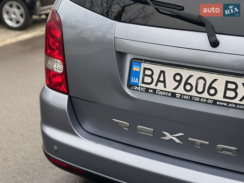 Внедорожник / Кроссовер SsangYong Rexton 2011 в Одессе