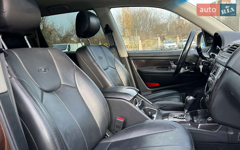 Внедорожник / Кроссовер SsangYong Rexton 2015 в Львове