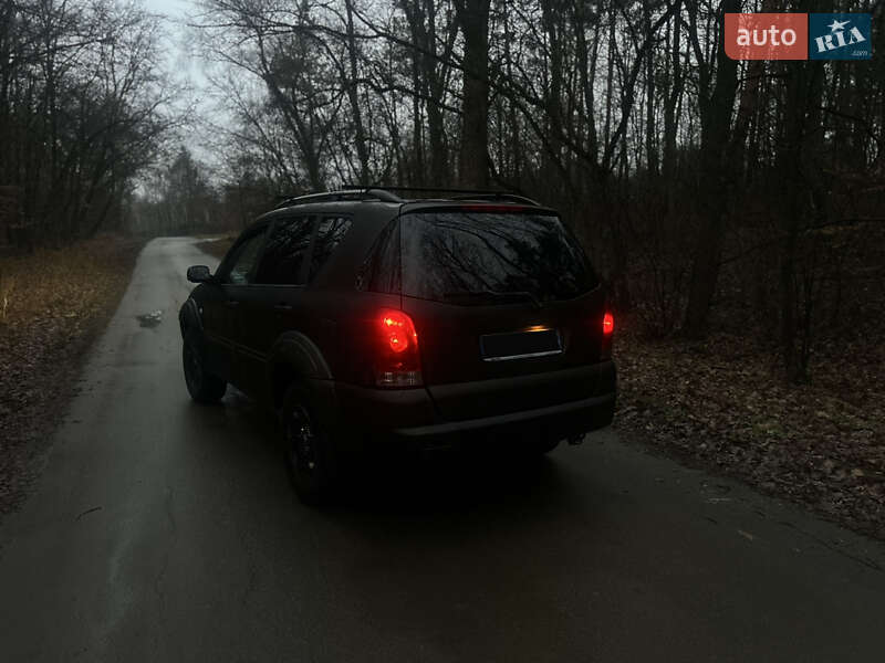 Внедорожник / Кроссовер SsangYong Rexton 2006 в Киеве