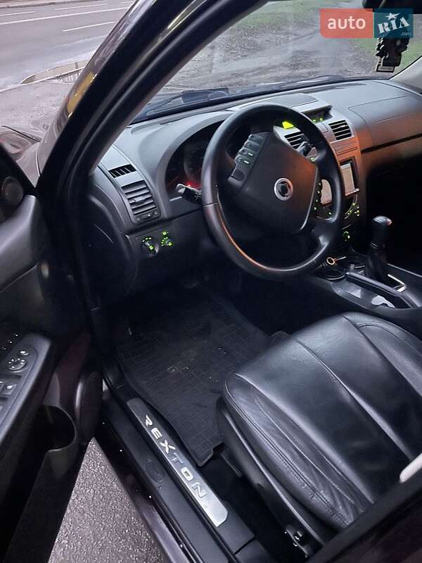 Внедорожник / Кроссовер SsangYong Rexton 2008 в Харькове