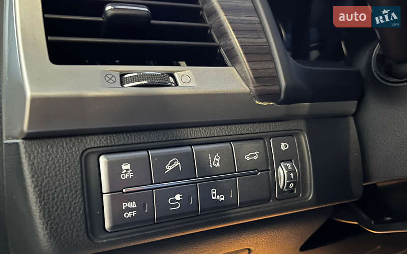 Внедорожник / Кроссовер SsangYong Rexton 2017 в Шептицькому