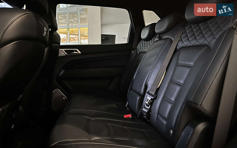 Внедорожник / Кроссовер SsangYong Rexton 2017 в Шептицькому