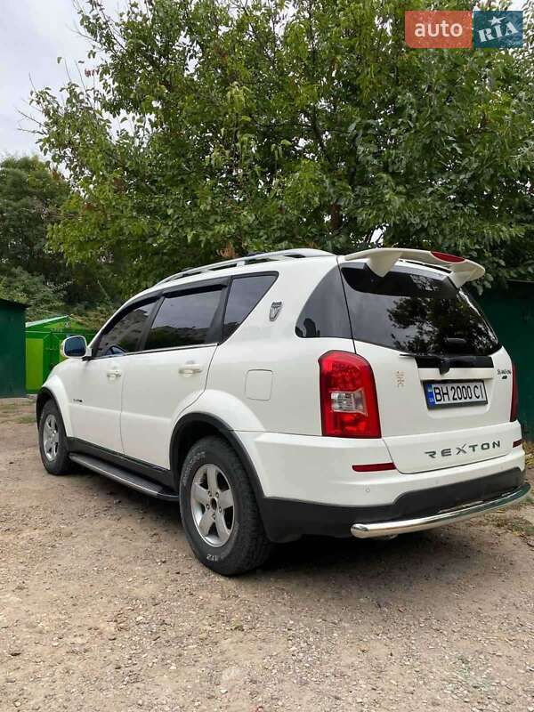 Позашляховик / Кросовер SsangYong Rexton 2013 в Одесі
