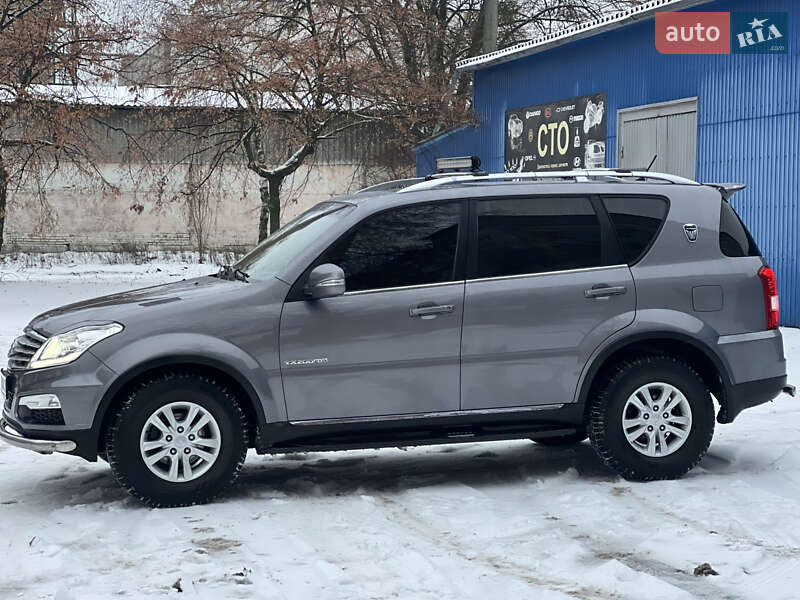 Внедорожник / Кроссовер SsangYong Rexton 2014 в Киеве