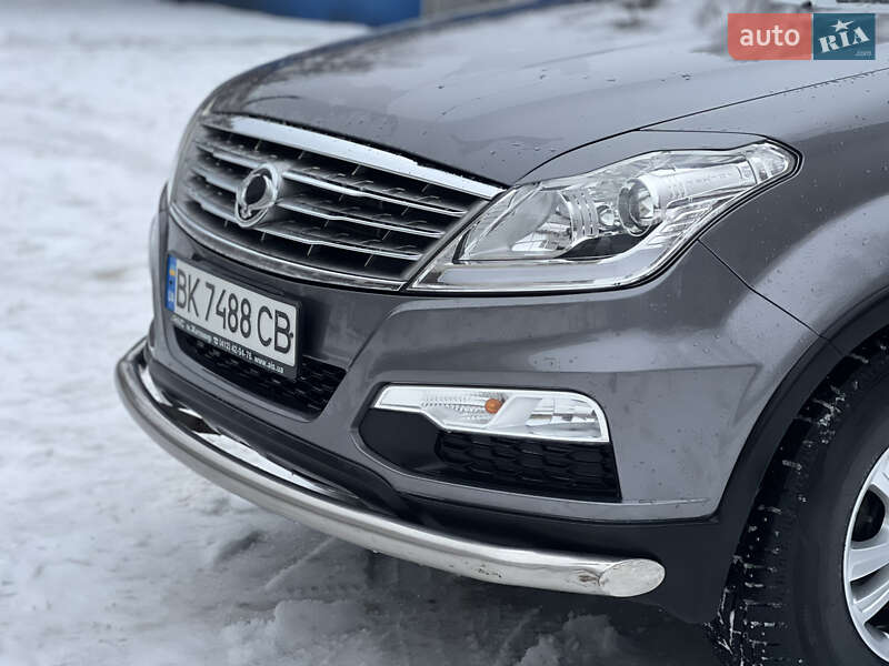 Внедорожник / Кроссовер SsangYong Rexton 2014 в Киеве