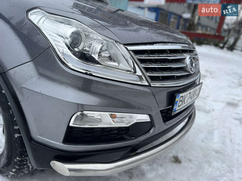 Внедорожник / Кроссовер SsangYong Rexton 2014 в Киеве