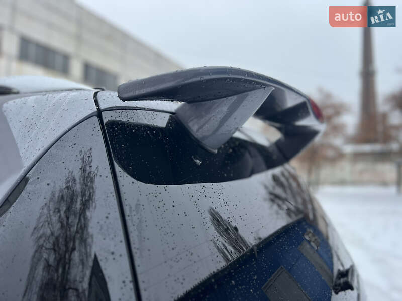 Внедорожник / Кроссовер SsangYong Rexton 2014 в Киеве