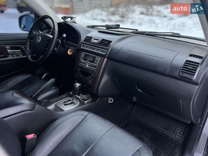 Внедорожник / Кроссовер SsangYong Rexton 2014 в Киеве