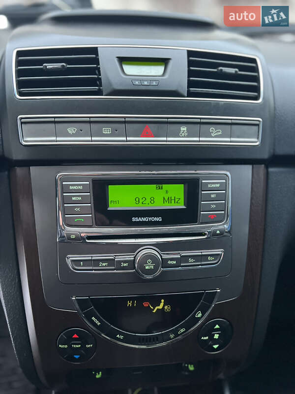 Внедорожник / Кроссовер SsangYong Rexton 2014 в Киеве