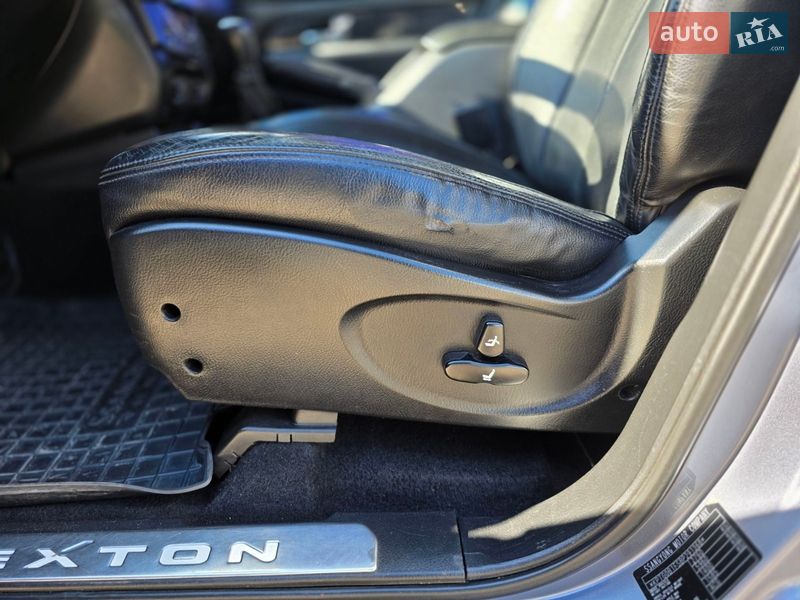 Внедорожник / Кроссовер SsangYong Rexton 2011 в Одессе