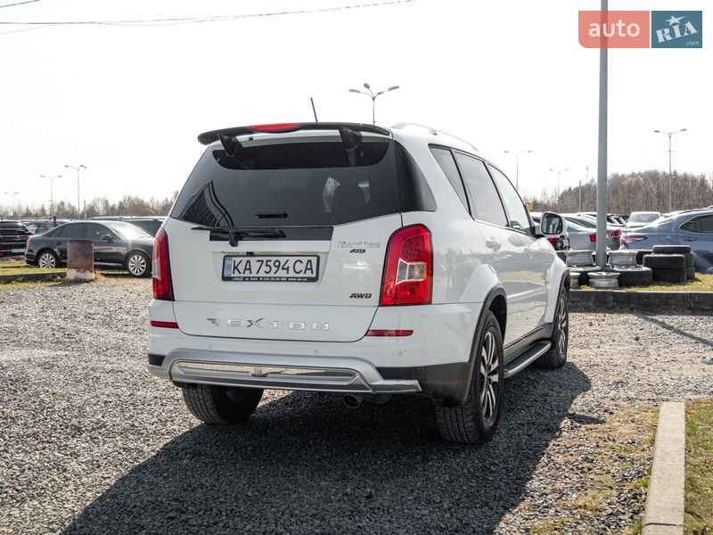 Внедорожник / Кроссовер SsangYong Rexton 2013 в Львове