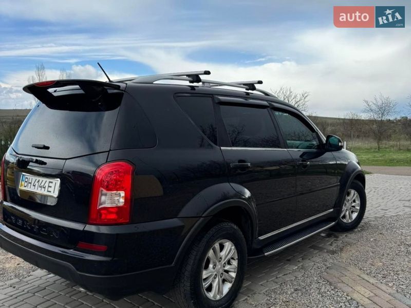 Внедорожник / Кроссовер SsangYong Rexton 2012 в Южном