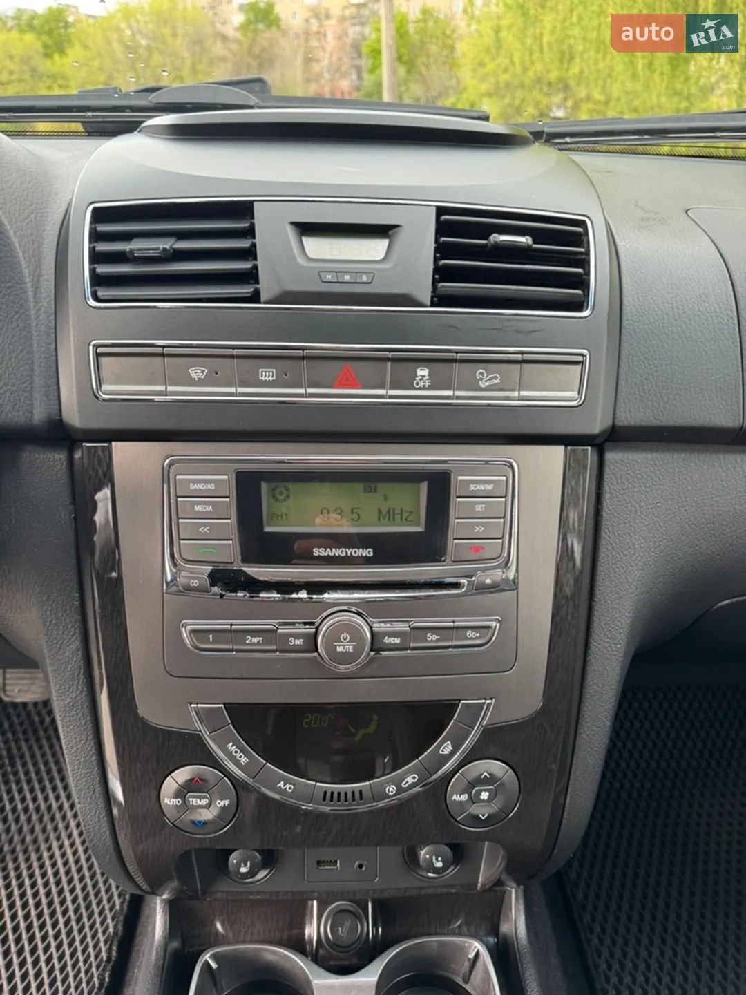 2014 SsangYong Rexton - мініатюра 15