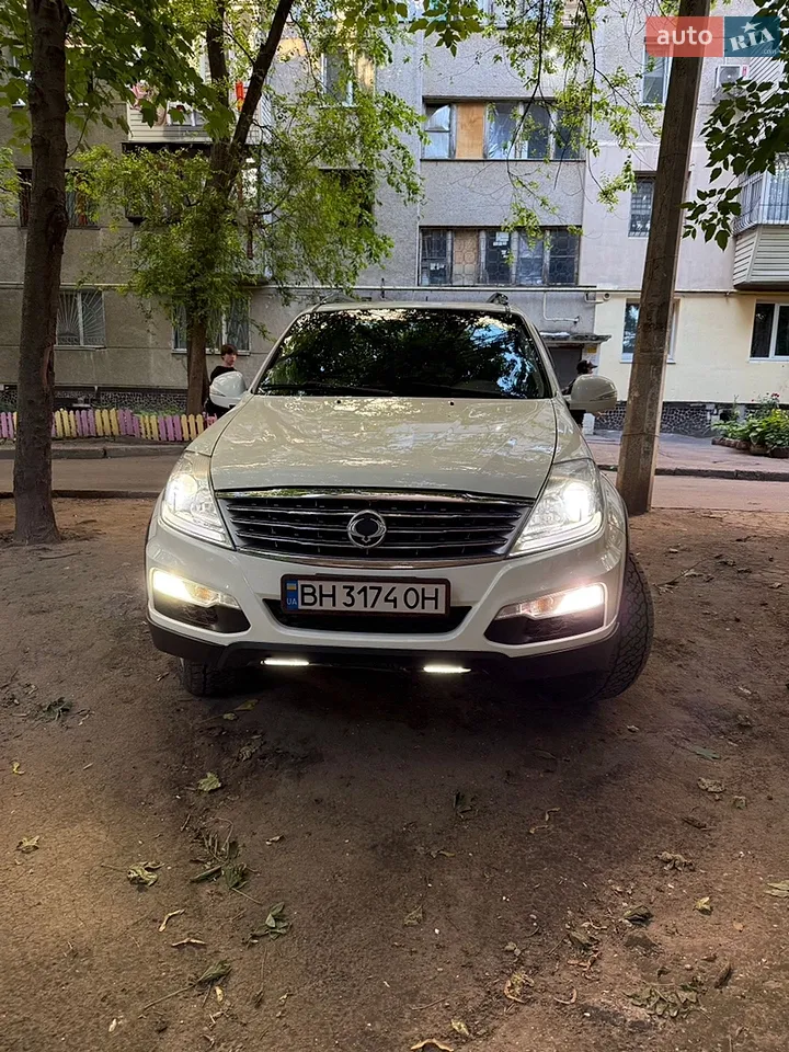 2012 SsangYong Rexton - мініатюра 22