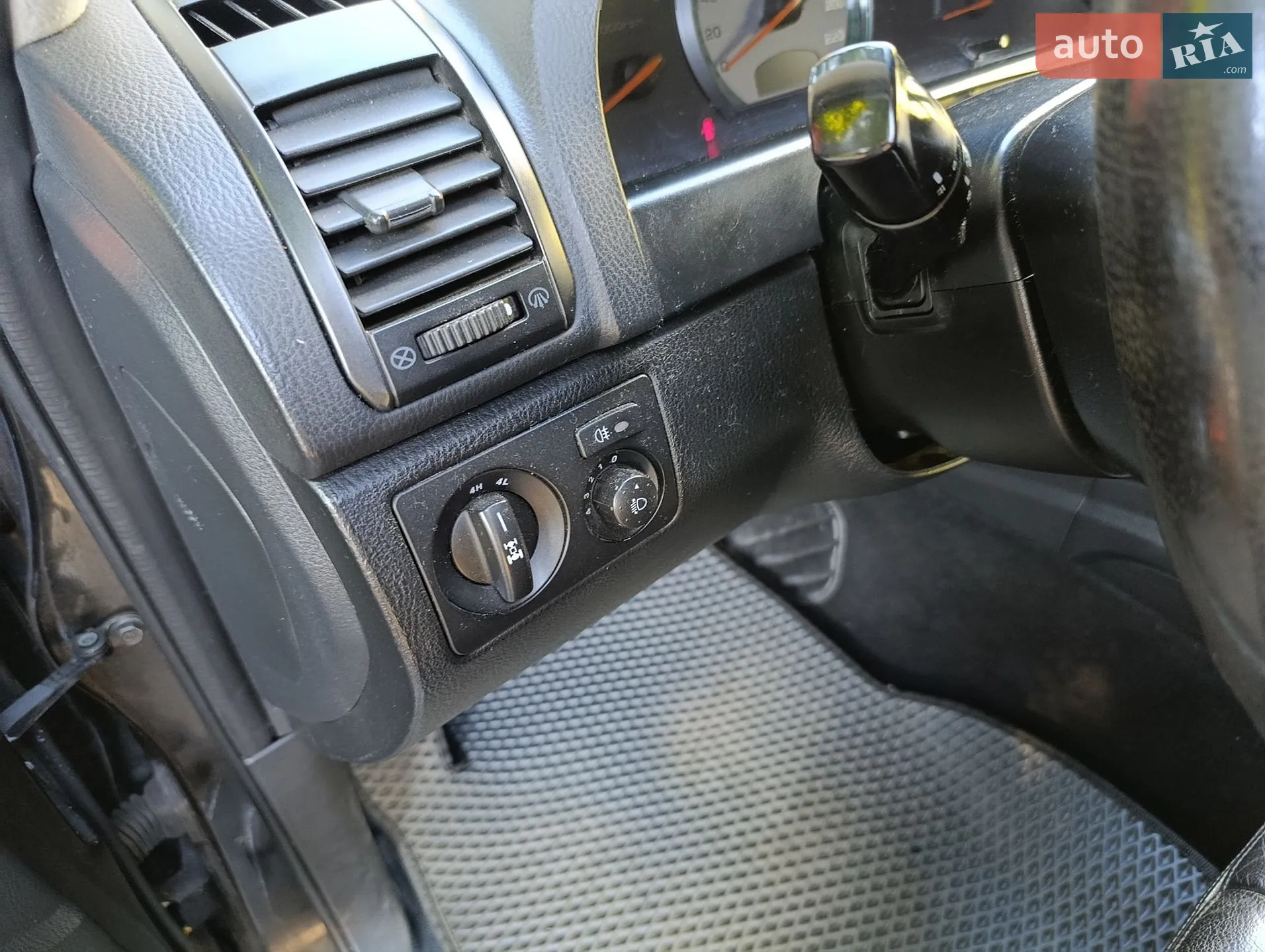 2010 SsangYong Rexton - мініатюра 33