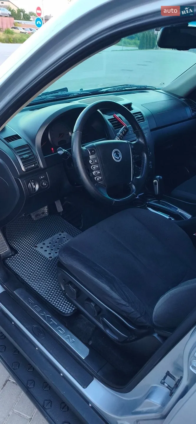 2010 SsangYong Rexton - мініатюра 19