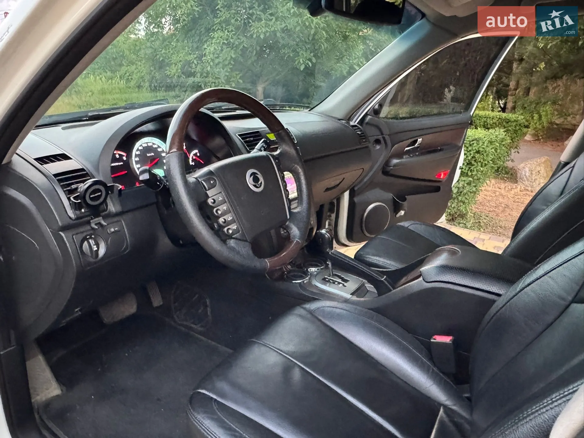 2012 SsangYong Rexton - мініатюра 39