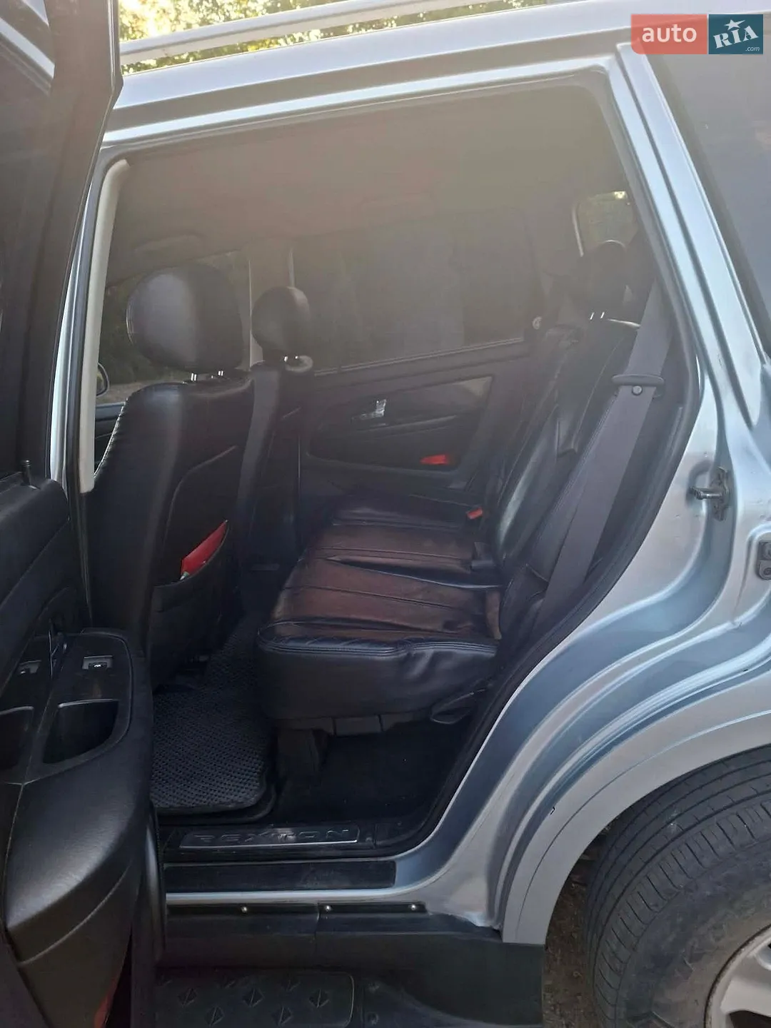 2010 SsangYong Rexton - мініатюра 11