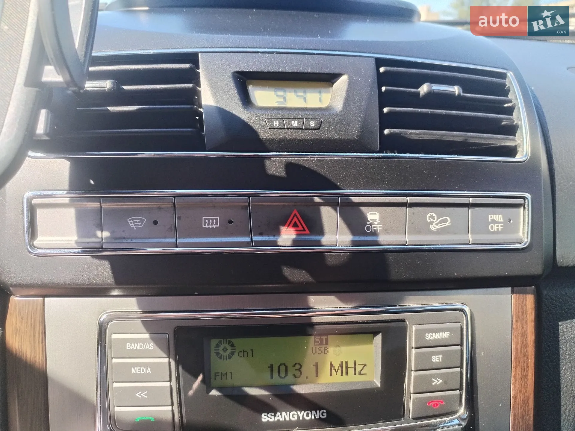 2012 SsangYong Rexton - мініатюра 20
