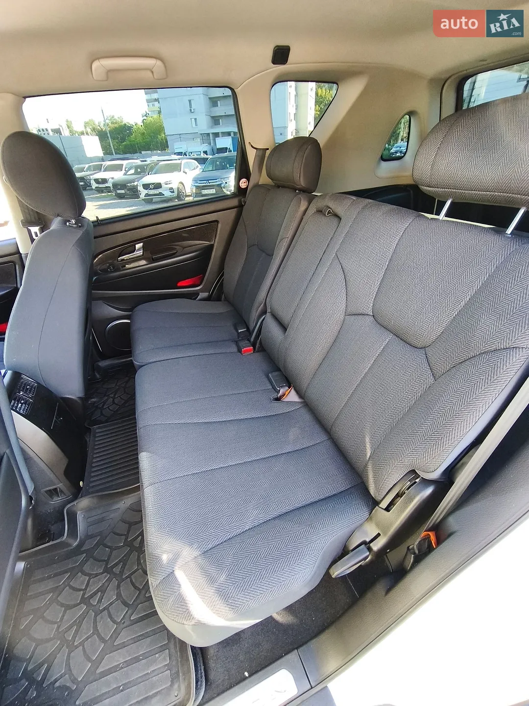 2013 SsangYong Rexton - мініатюра 11