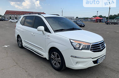 Минивэн SsangYong Rodius 2015 в 