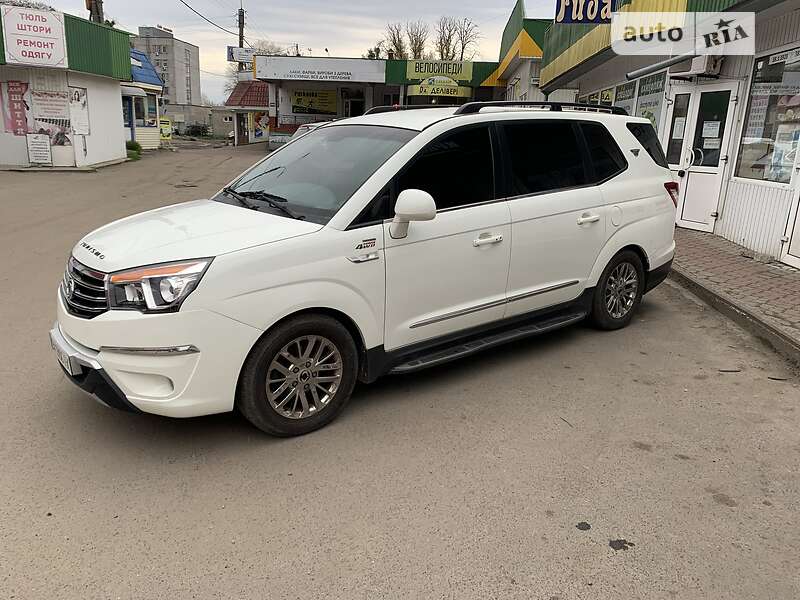 Мінівен SsangYong Rodius 2015 в Черкасах
