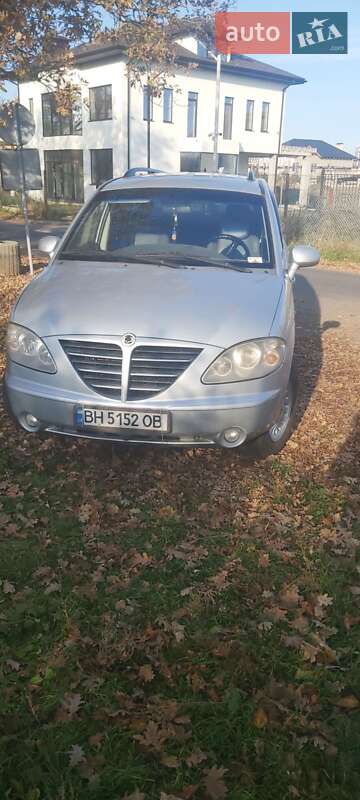 Минивэн SsangYong Rodius 2006 в Одессе