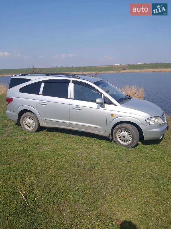 Минивэн SsangYong Rodius 2006 в Одессе