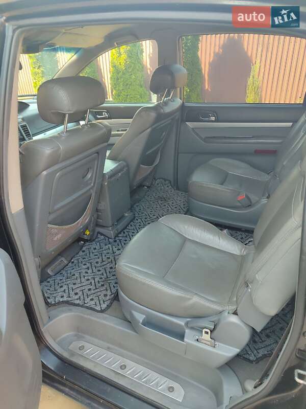 Минивэн SsangYong Rodius 2008 в Ивано-Франковске фото 5 Минивэн SsangYong Rodius 2008 в Ивано-Франковске